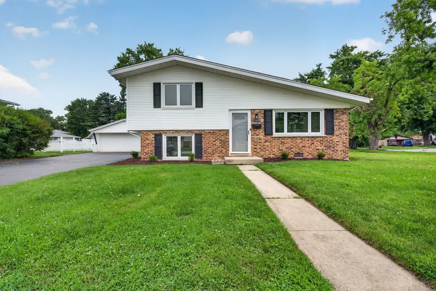 10818 S Plahm Court, Worth, IL 60482 - #2