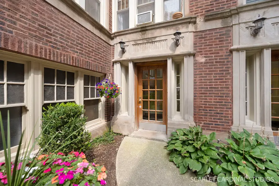 6137 N Hoyne Avenue #2, Chicago, IL 60659 - #3