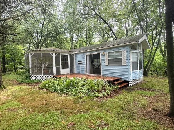 26-127/128 Woodhaven Lakes, Sublette, IL 61367