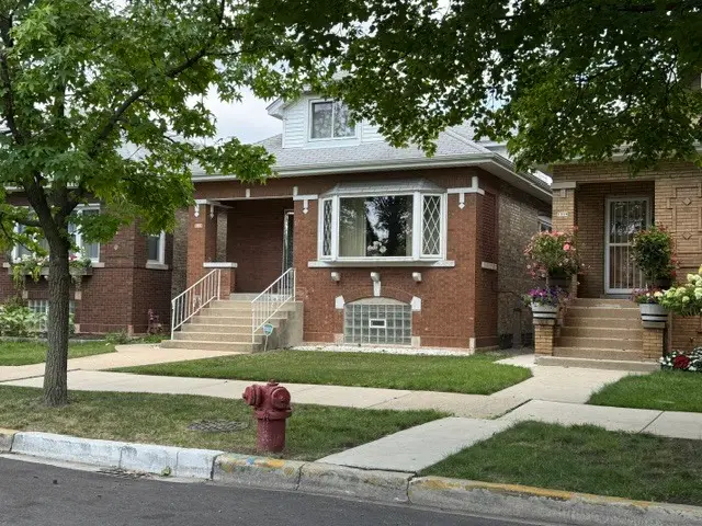 5330 W Melrose Street, Chicago, IL 60641 - #1