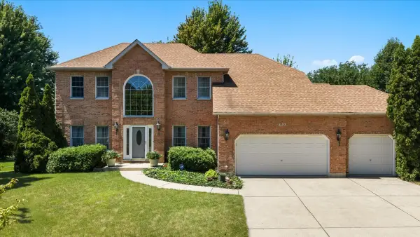 833 Pottawatomie Trail, Batavia, IL 60510