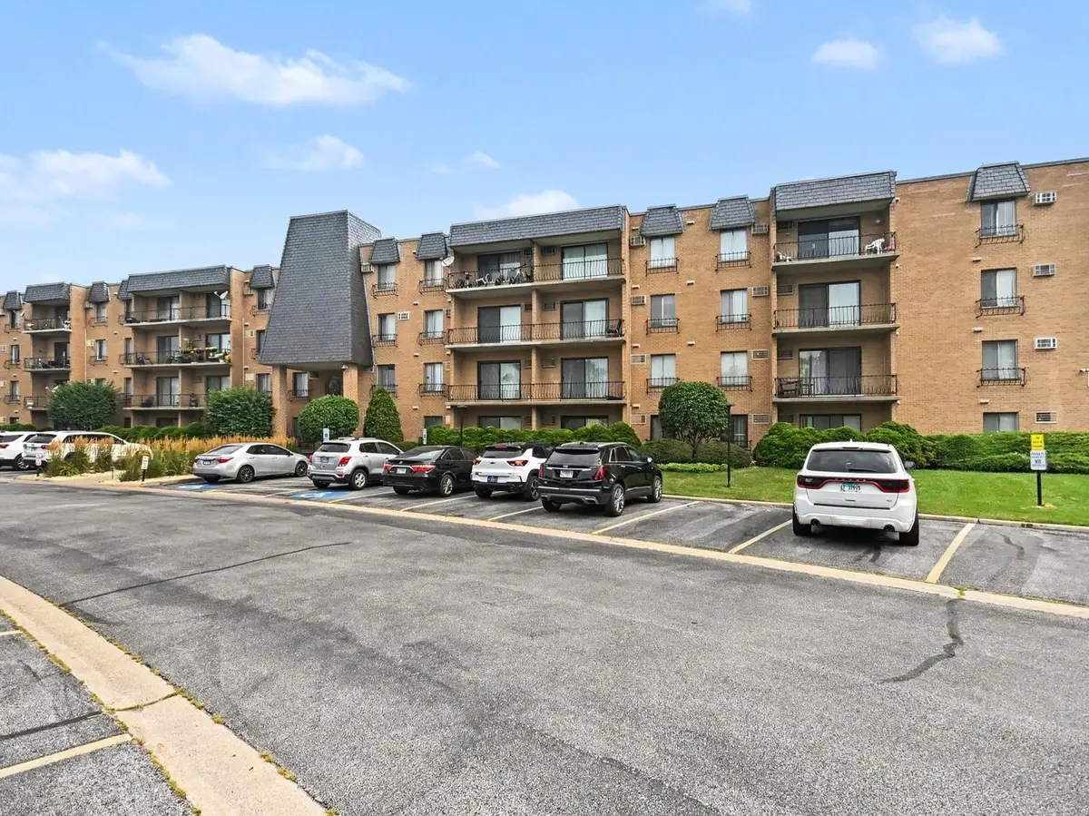 931 W Arquilla Drive #413, Glenwood, IL 60425 - #1