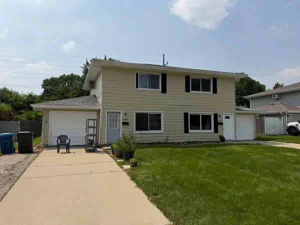 1060 & 1062 N Highland Avenue, Aurora, IL 60506