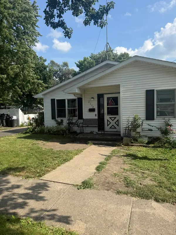 1117 W Hill Street, Urbana, IL 61801
