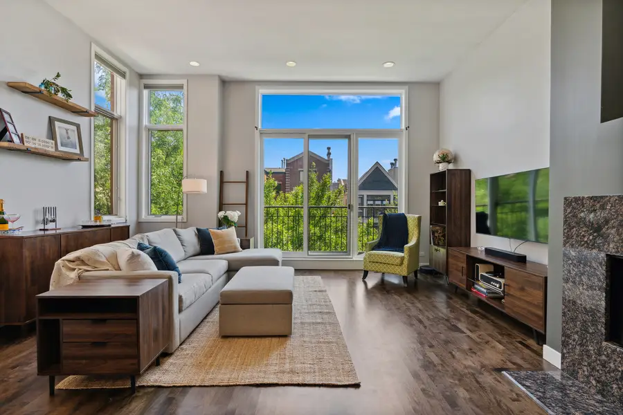 864 N Paulina Street #3, Chicago, IL 60622 - #2