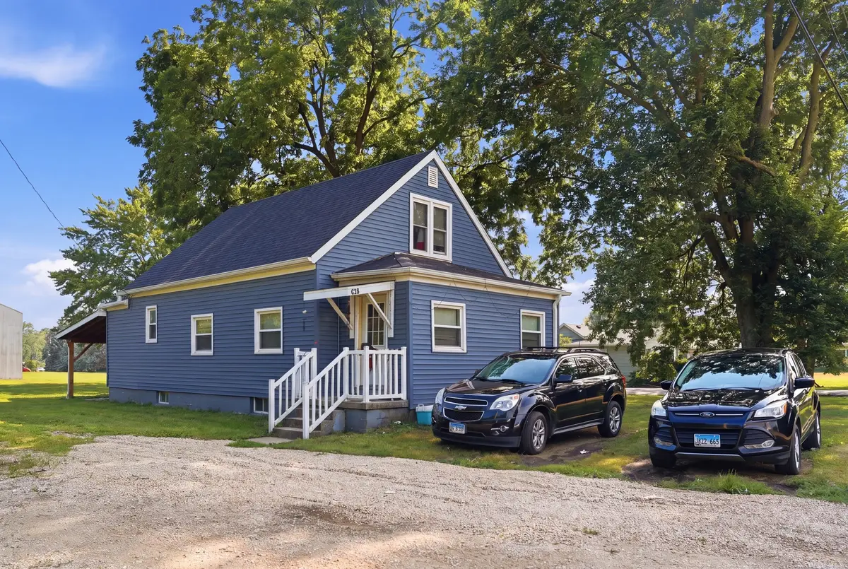 608 E 10th Street, Rock Falls, IL 61071 - #1
