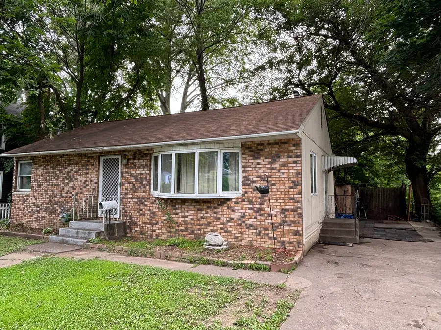 2110 Mound Street, Davenport, IA 52803 - #2