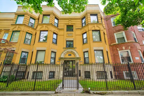 4007 S Calumet Boulevard #2S, Chicago, IL 60653
