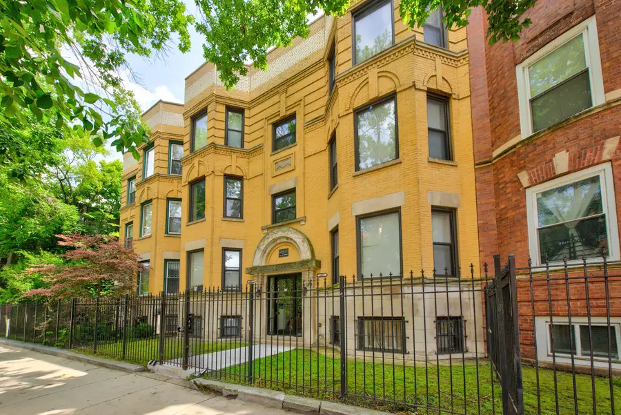 4007 S Calumet Boulevard #2S, Chicago, IL 60653 - #2