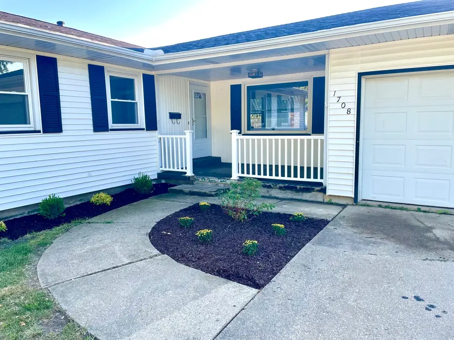 1708 Green Street, Peru, IL 61354 - #2