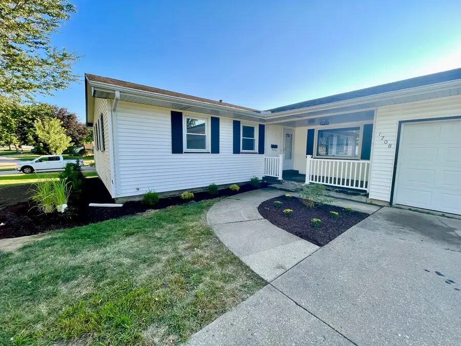 1708 Green Street, Peru, IL 61354 - #3