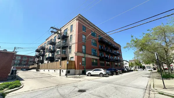 3500 S Sangamon Street #404, Chicago, IL 60609