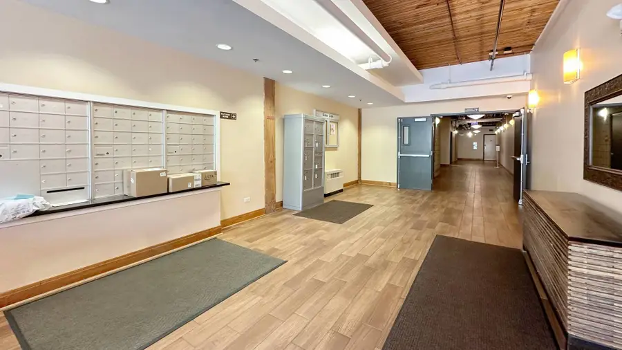 3500 S Sangamon Street #404, Chicago, IL 60609 - #2