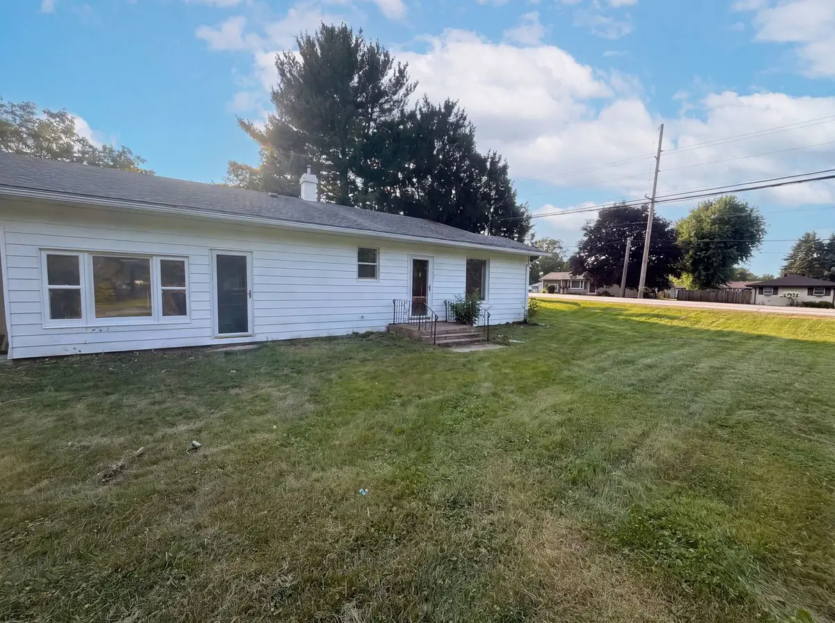 508 E Sigler Street, Hebron, IN 46341 - #1
