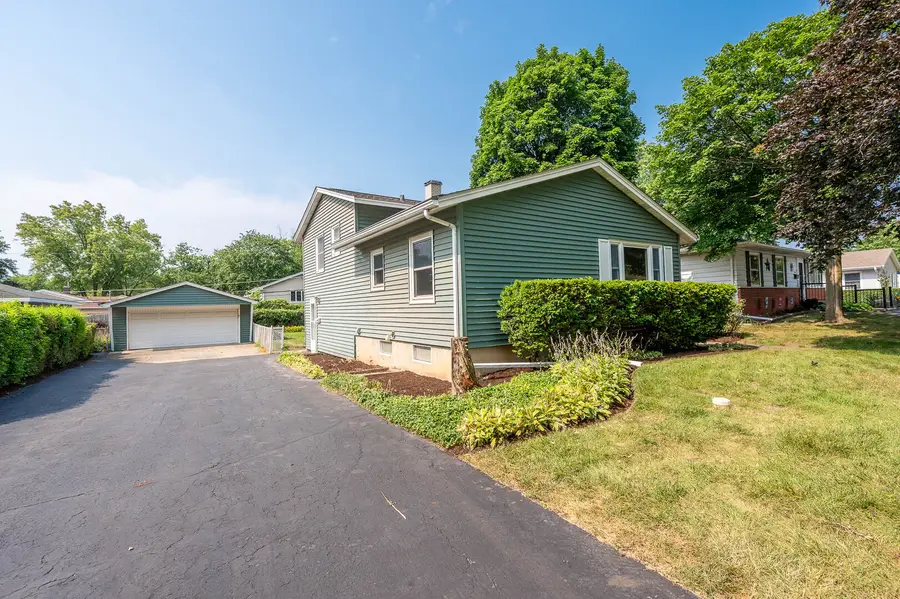 2203 Kirchoff Road, Rolling Meadows, IL 60008 - #2
