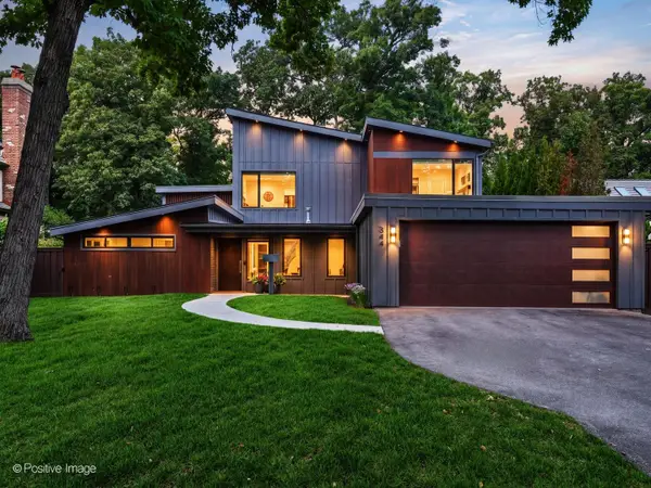 344 E Witchwood Lane, Lake Bluff, IL 60044