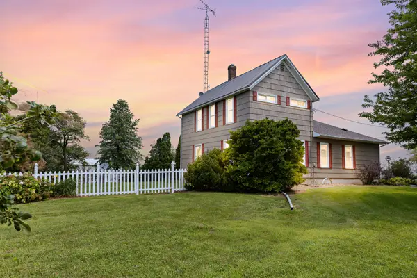 1066 E 1100 North Road, Onarga, IL 60955