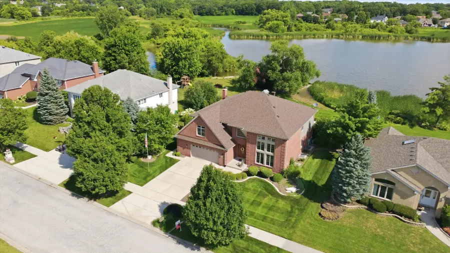 10800 Ridgewood Drive, Palos Park, IL 60464 - #2