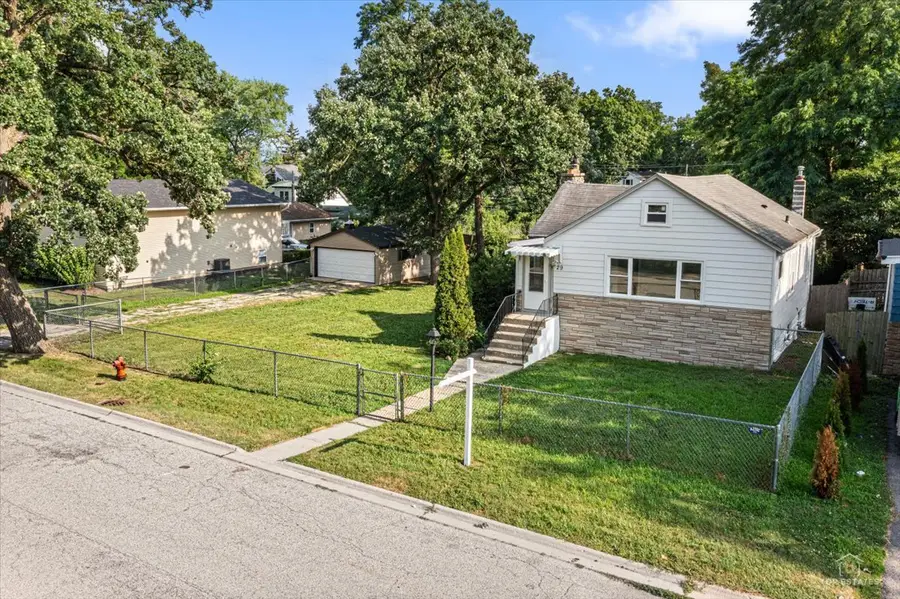 29 Glenwood Drive, Round Lake Beach, IL 60073 - #2
