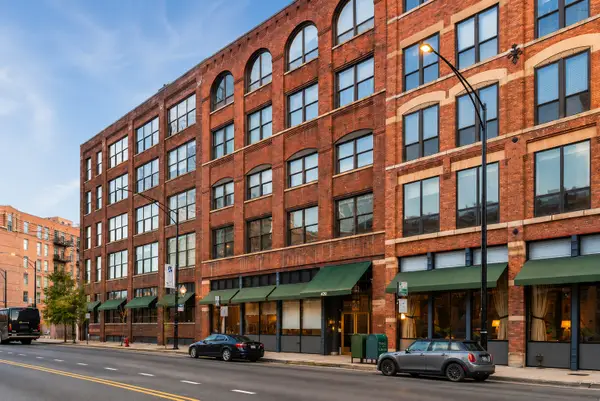 420 W Grand Avenue #2H, Chicago, IL 60654