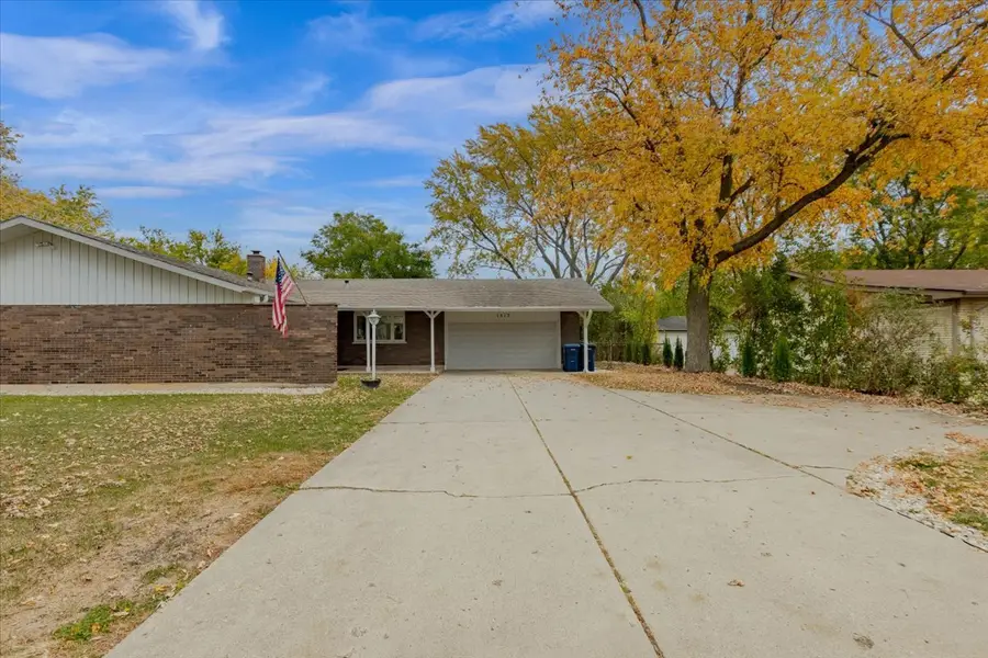 1313 Landwehr Road, Northbrook, IL 60062 - #2