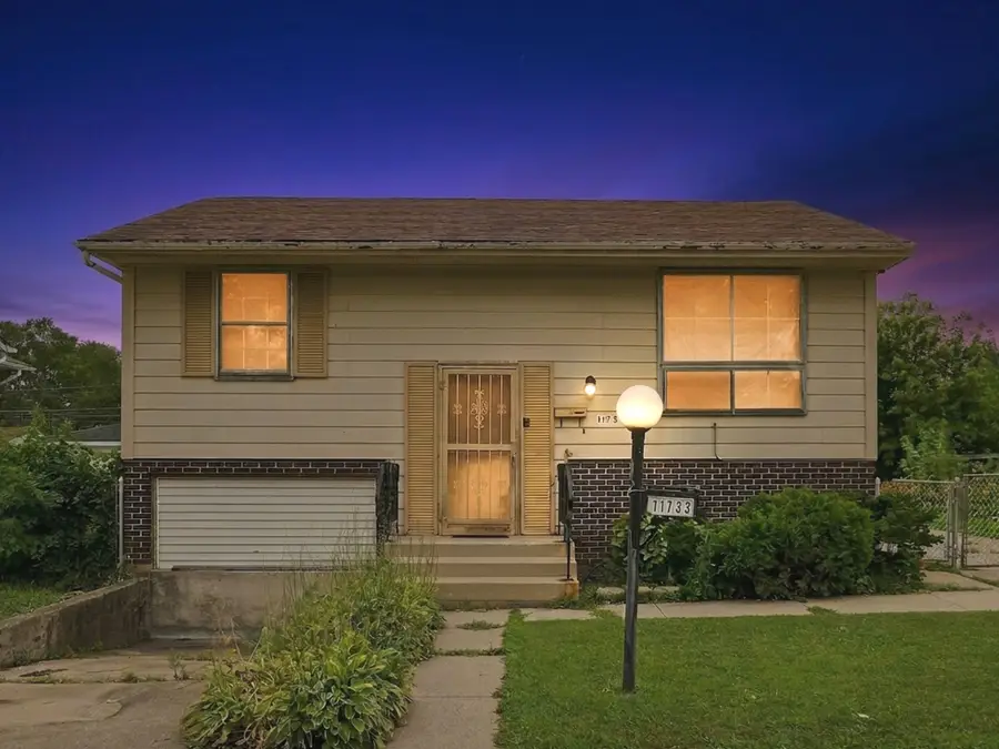 11733 S Elizabeth Street, Chicago, IL 60643 - #2