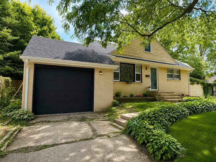 2707 Hampden Court, Rockford, IL 61107 - #2