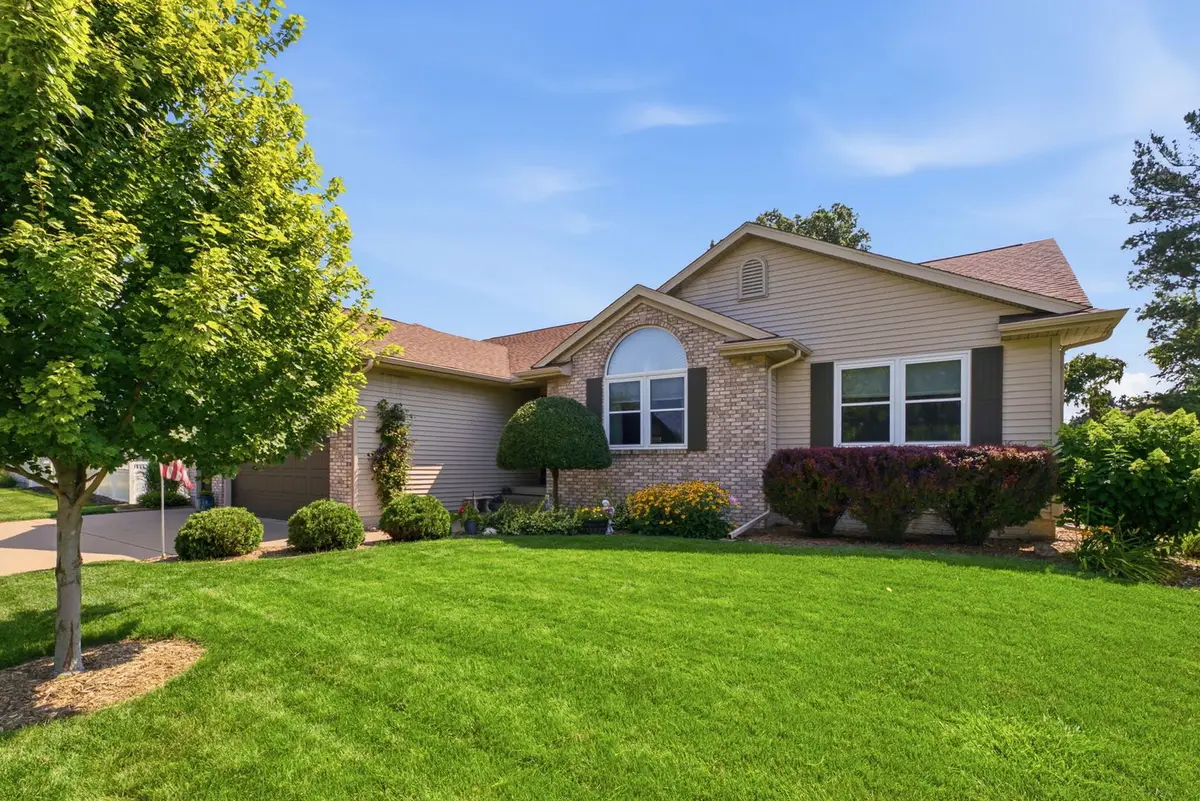 4755 Spring Street, Davenport, IA 52807 - #1