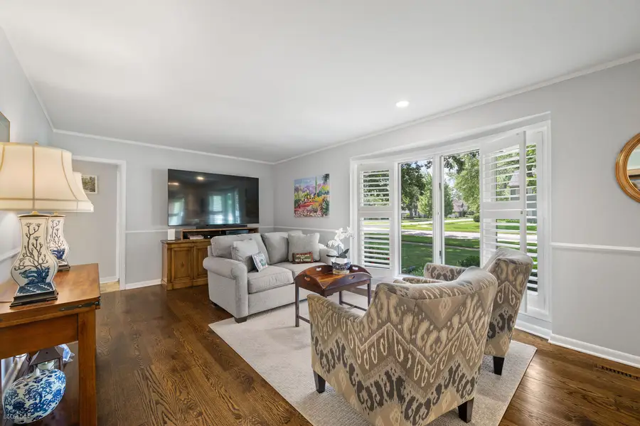 2111 Bosworth Lane, Northfield, IL 60093 - #3
