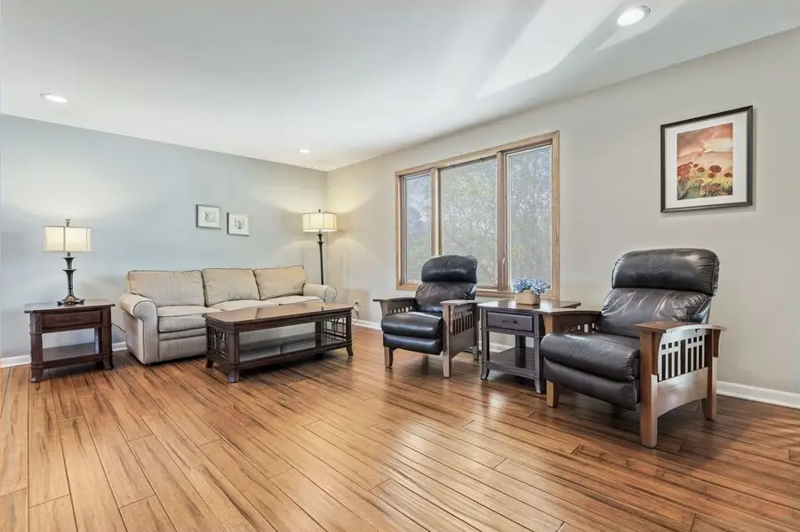 1826 W Catalpa Lane, Mount Prospect, IL 60056 - #2