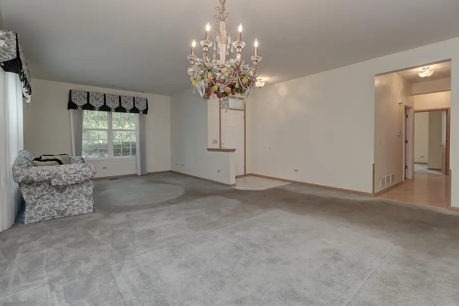 728 Holland Lane, Romeoville, IL 60446 - #3