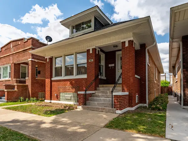 2234 Gunderson Avenue, Berwyn, IL 60402