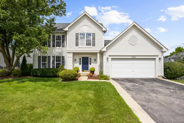 1255 Chicory Lane, Naperville, IL 60564