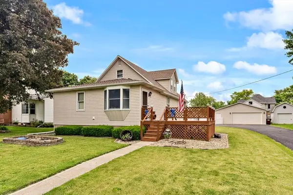 203 E Lake Street, Ashkum, IL 60911