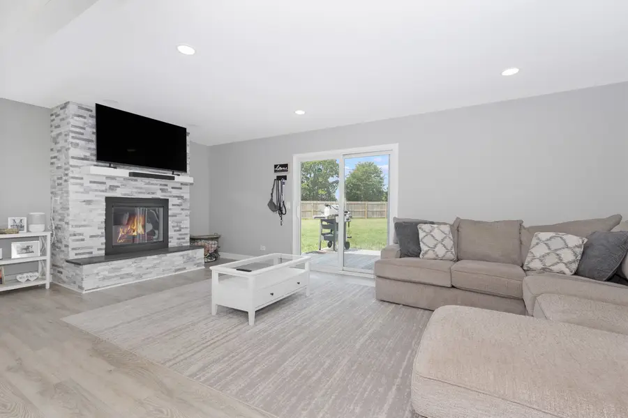 128 Farm Gate Lane, Bolingbrook, IL 60440 - #3