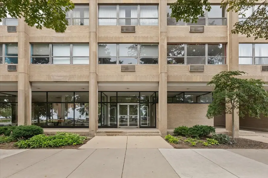 5530 S South Shore Drive #3B, Chicago, IL 60637 - #3