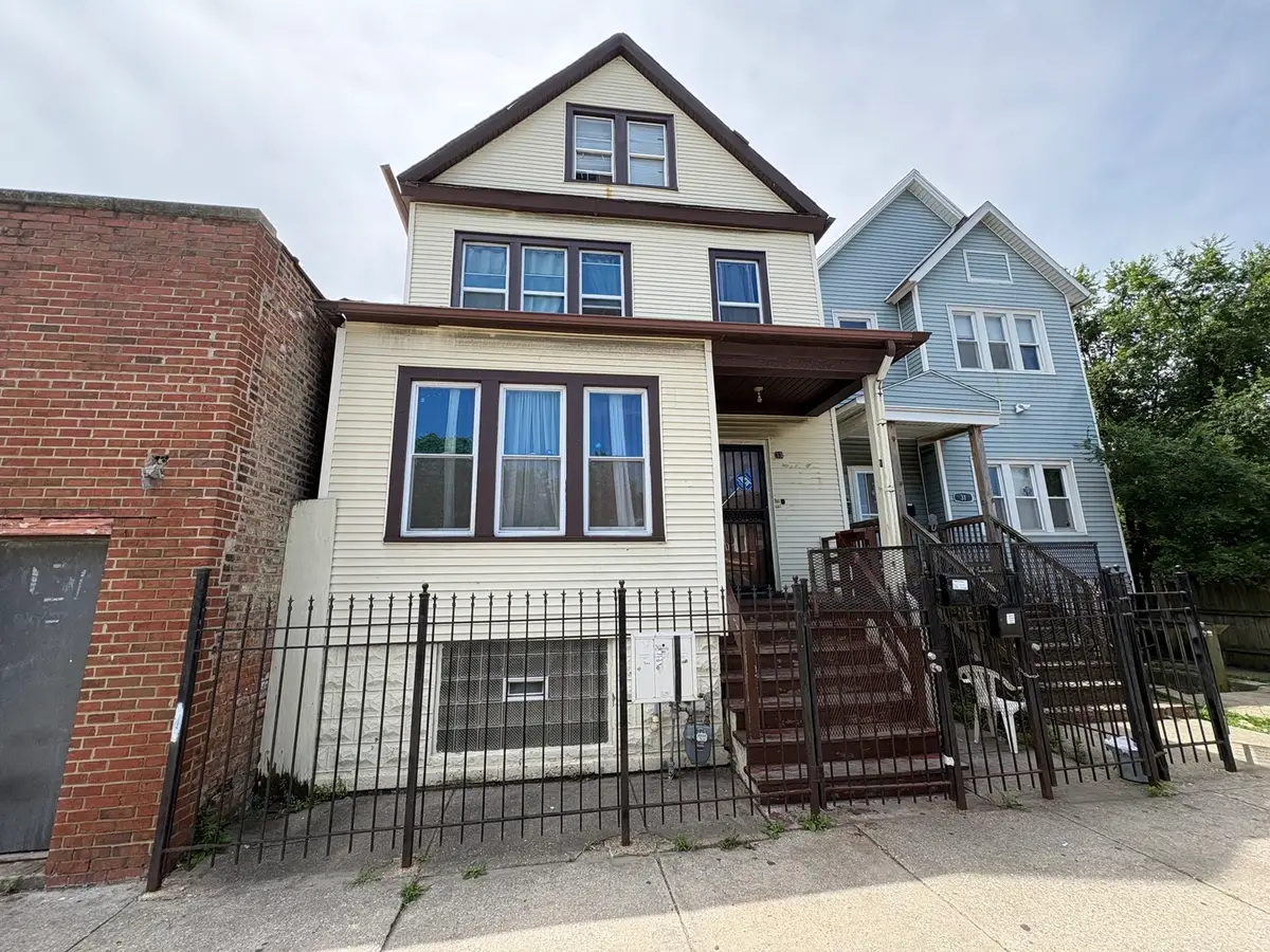 33 E 119th Street, Chicago, IL 60628 - #1