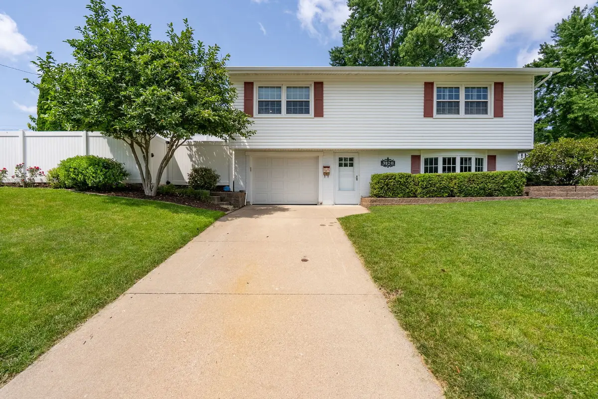 3120 Magnolia Court, Bettendorf, IA 52722 - #1