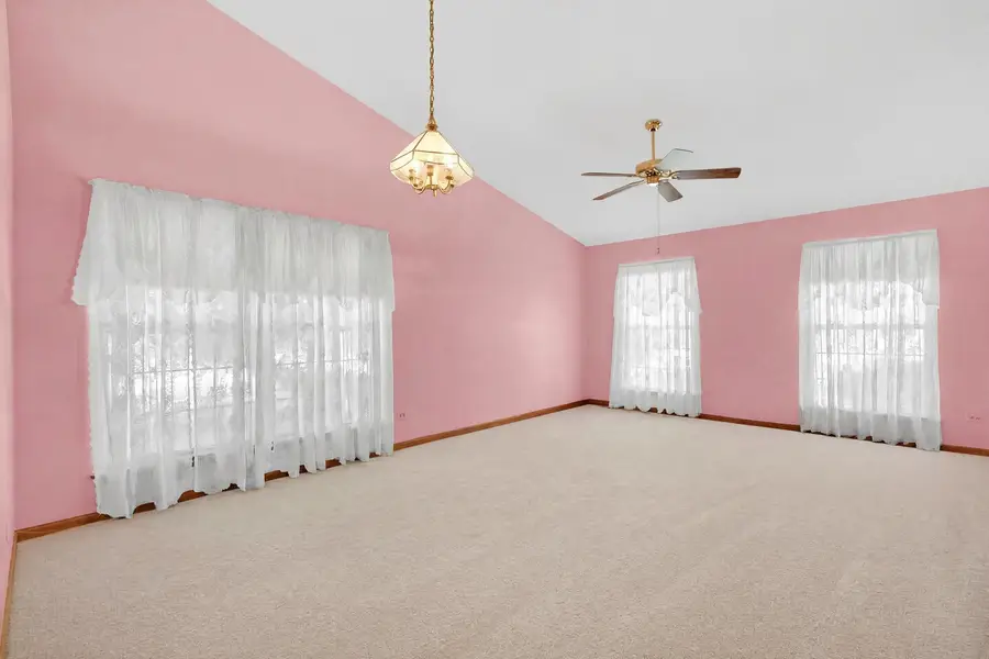 110 Port Cove, Carpentersville, IL 60110 - #3