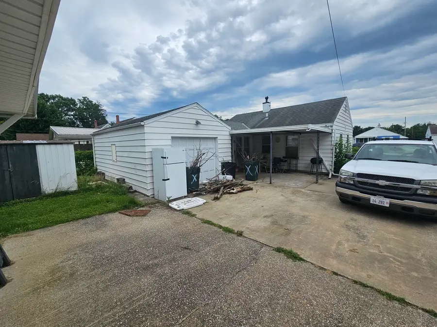2521 Oak Street, Quincy, IL 62301 - #3