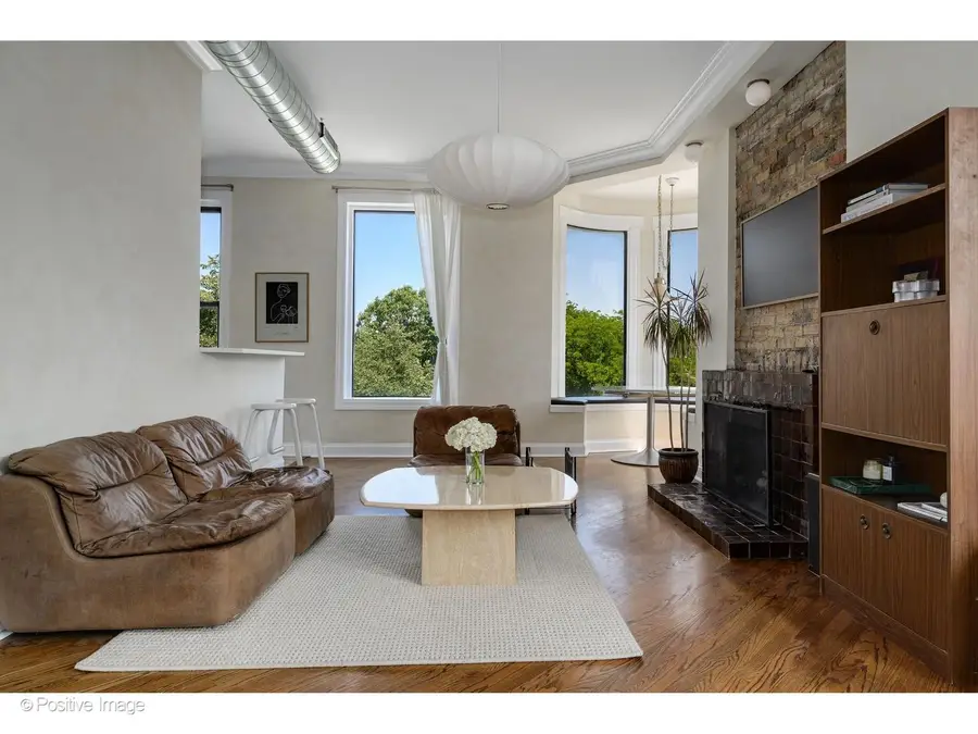 1135 W Webster Avenue #3, Chicago, IL 60614 - #3