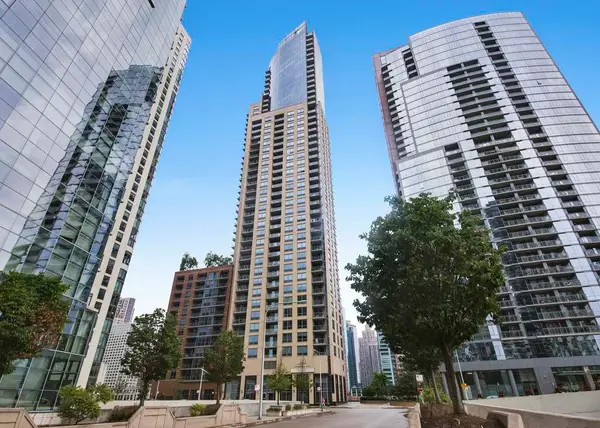 420 E Waterside Drive #2404, Chicago, IL 60601