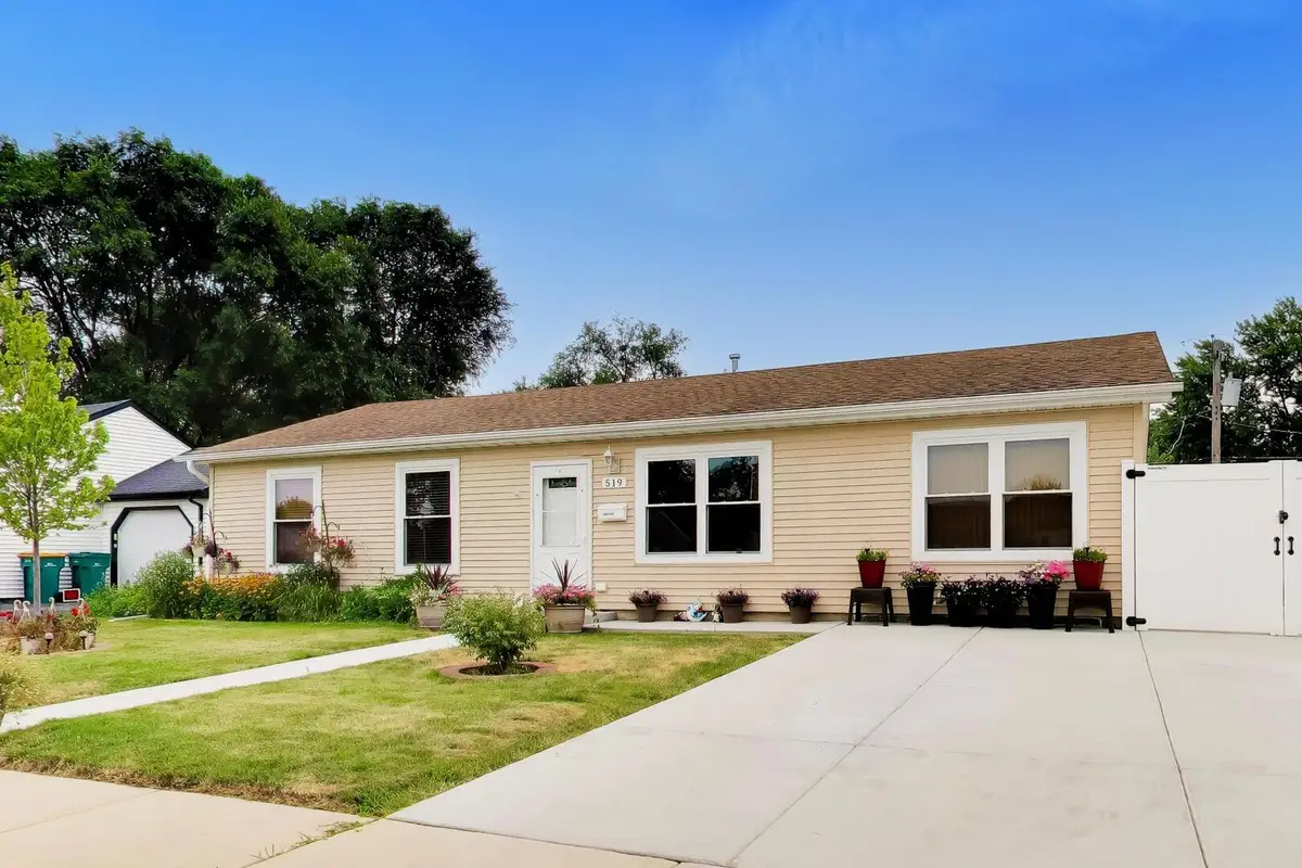 519 Kenyon Avenue, Romeoville, IL 60446 - #1