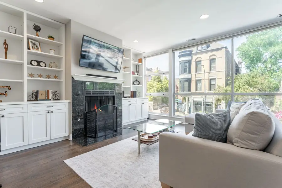 2119 N Damen Avenue #2, Chicago, IL 60647 - #3