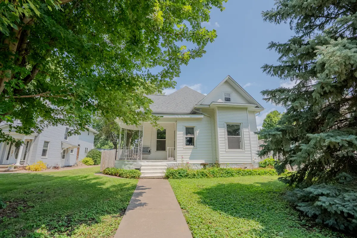 808 6th Street, Durant, IA 52747 - #1