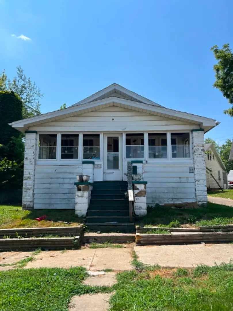 504 W Virginia Avenue, Peoria, IL 61604 - #1