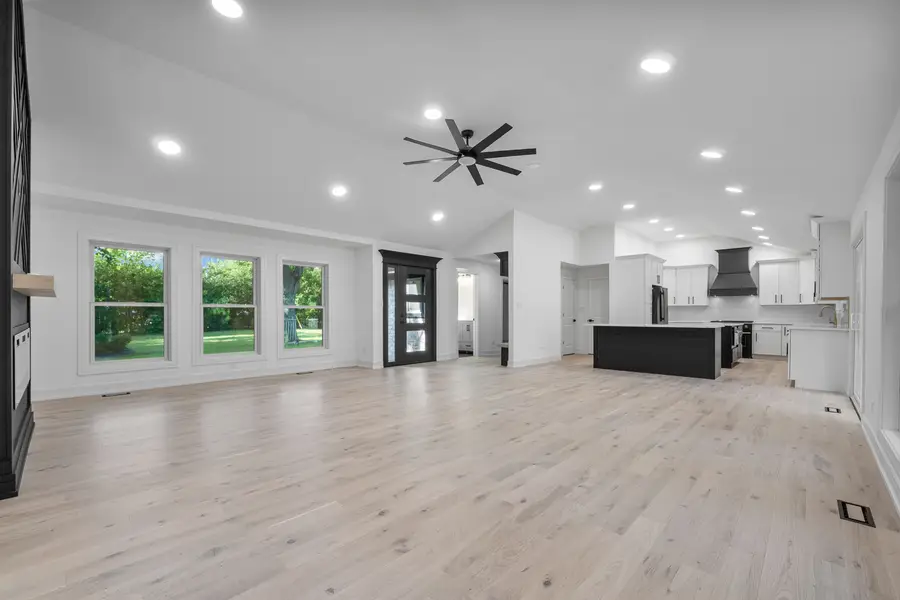 14463 W Hickory Avenue, Lemont, IL 60439 - #3