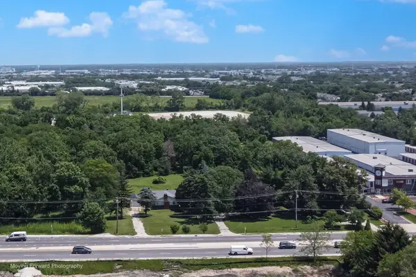 7S151 N Eola Road, Aurora, IL 60502