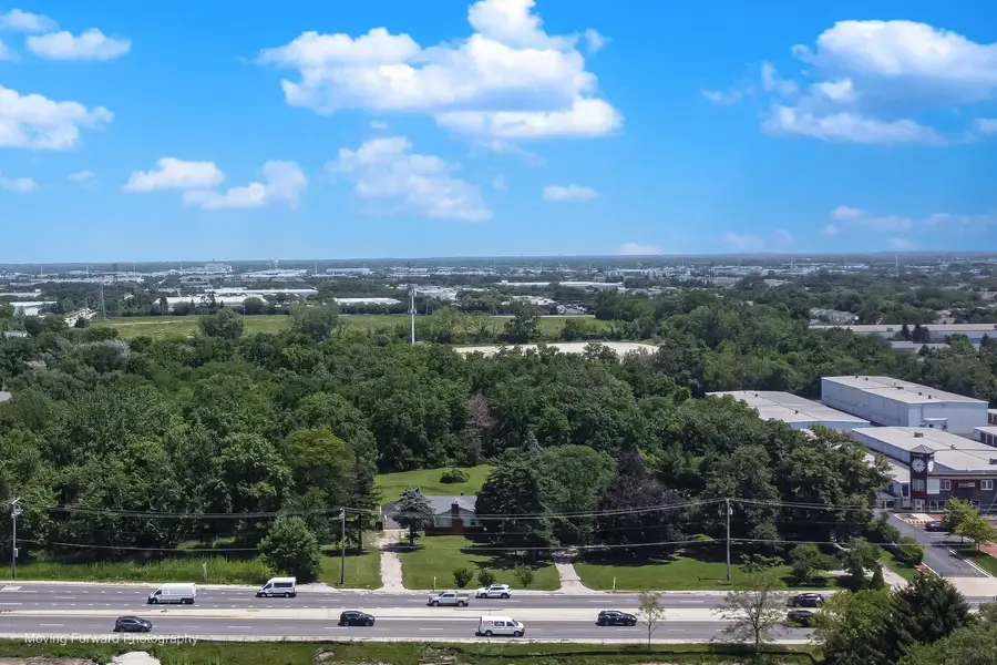 7S151 N Eola Road, Aurora, IL 60502 - #2