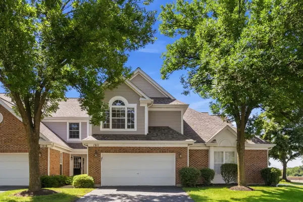 1911 N Silver Lake Road, Arlington Heights, IL 60004
